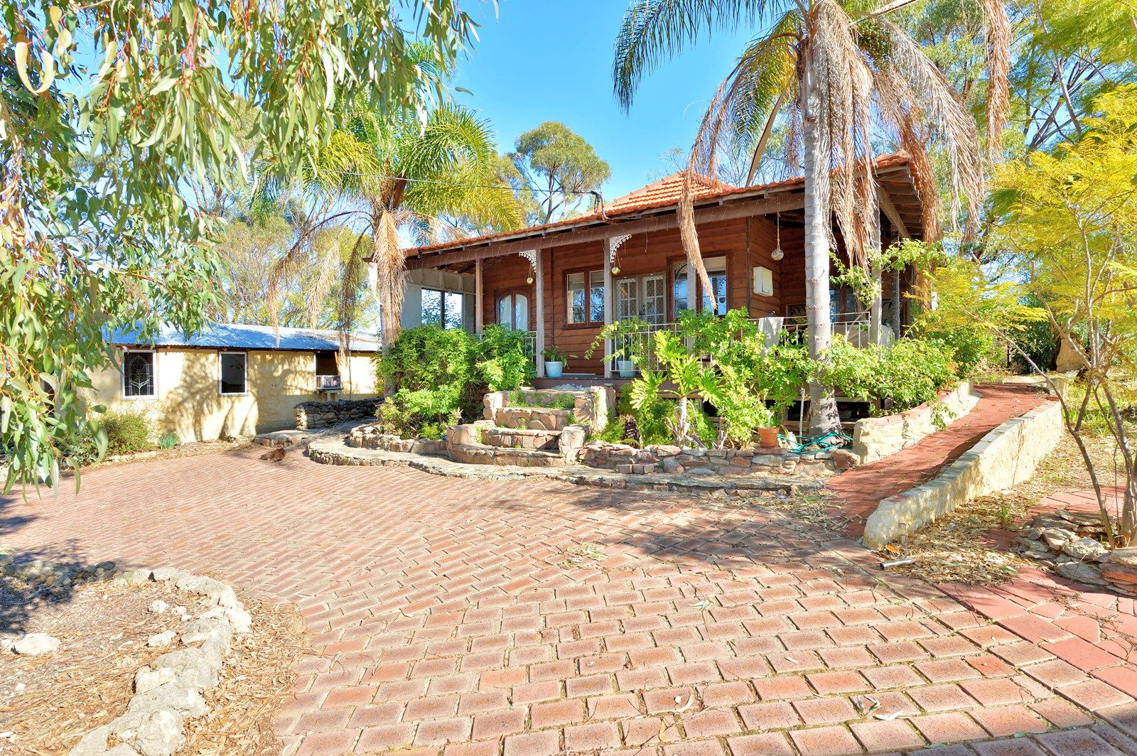 8 Parkview Street, Mandurah WA 6210, Image 2