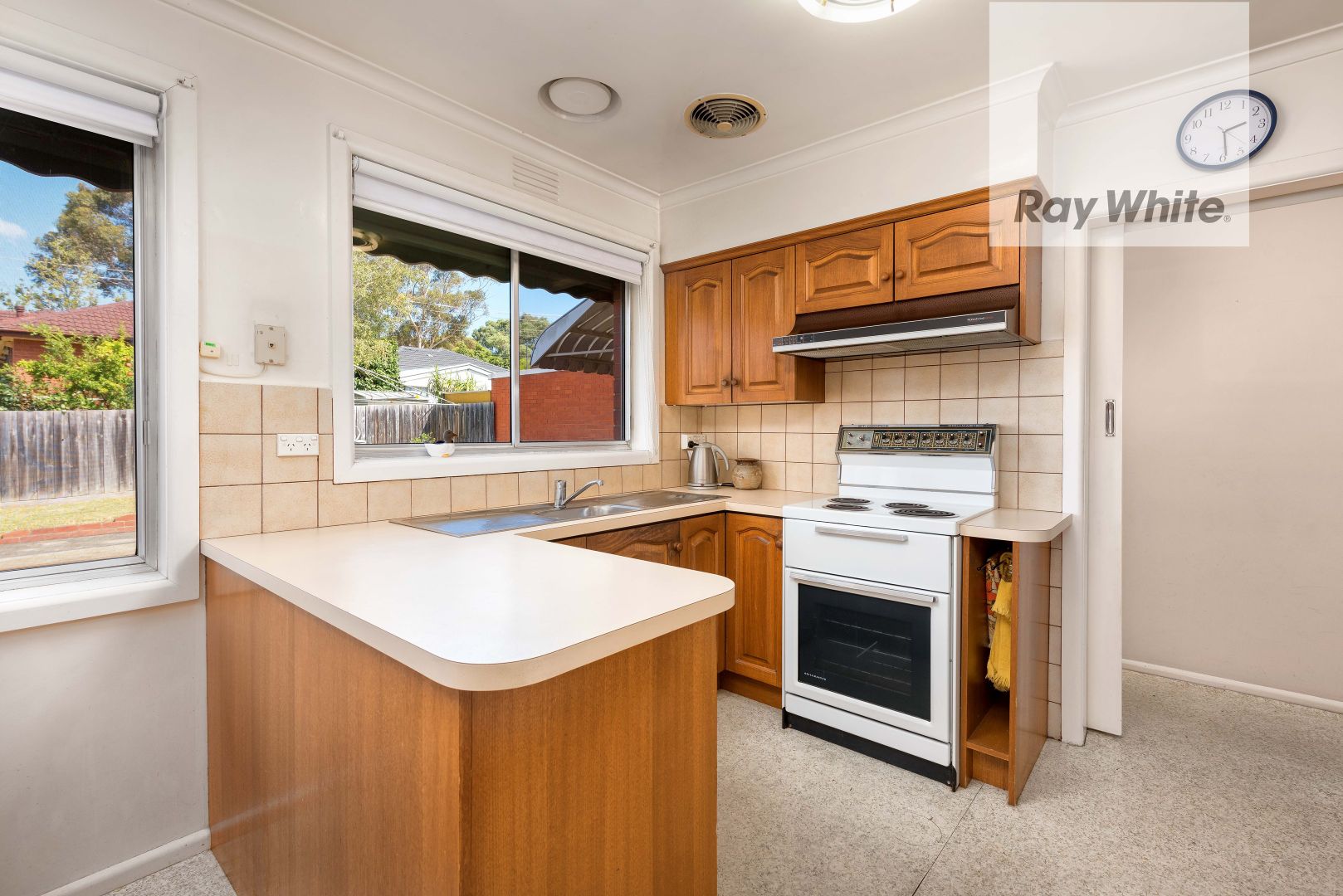 24 Darren Avenue, Bundoora VIC 3083, Image 2