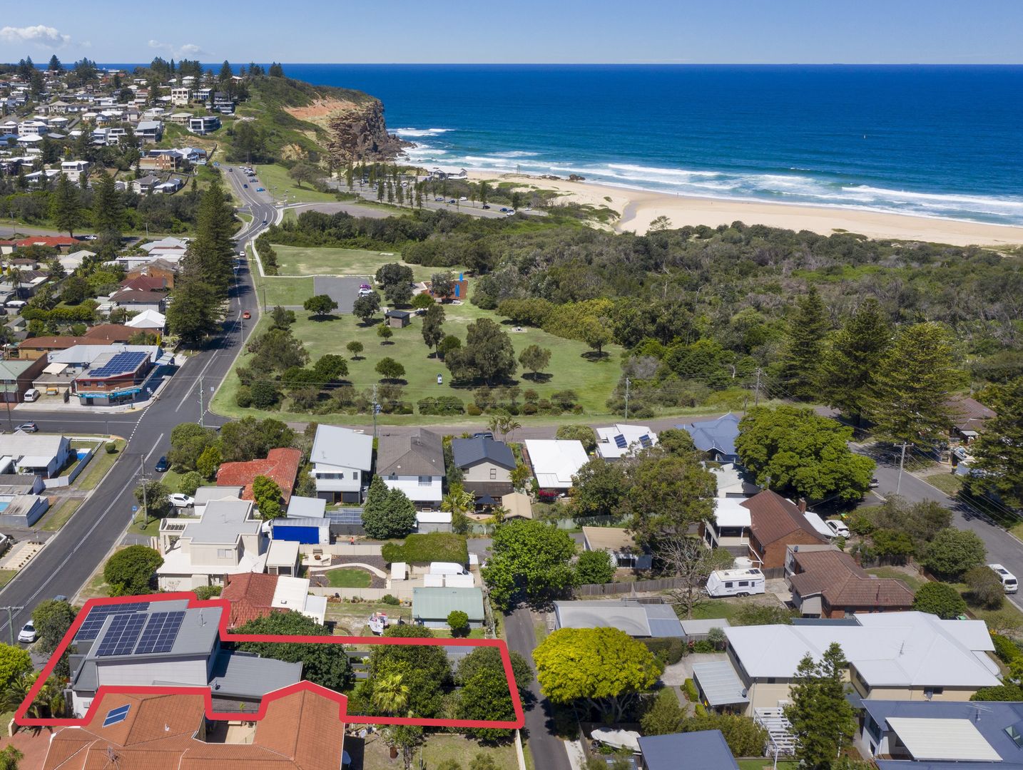 6 Beach Road, Redhead NSW 2290, Image 1