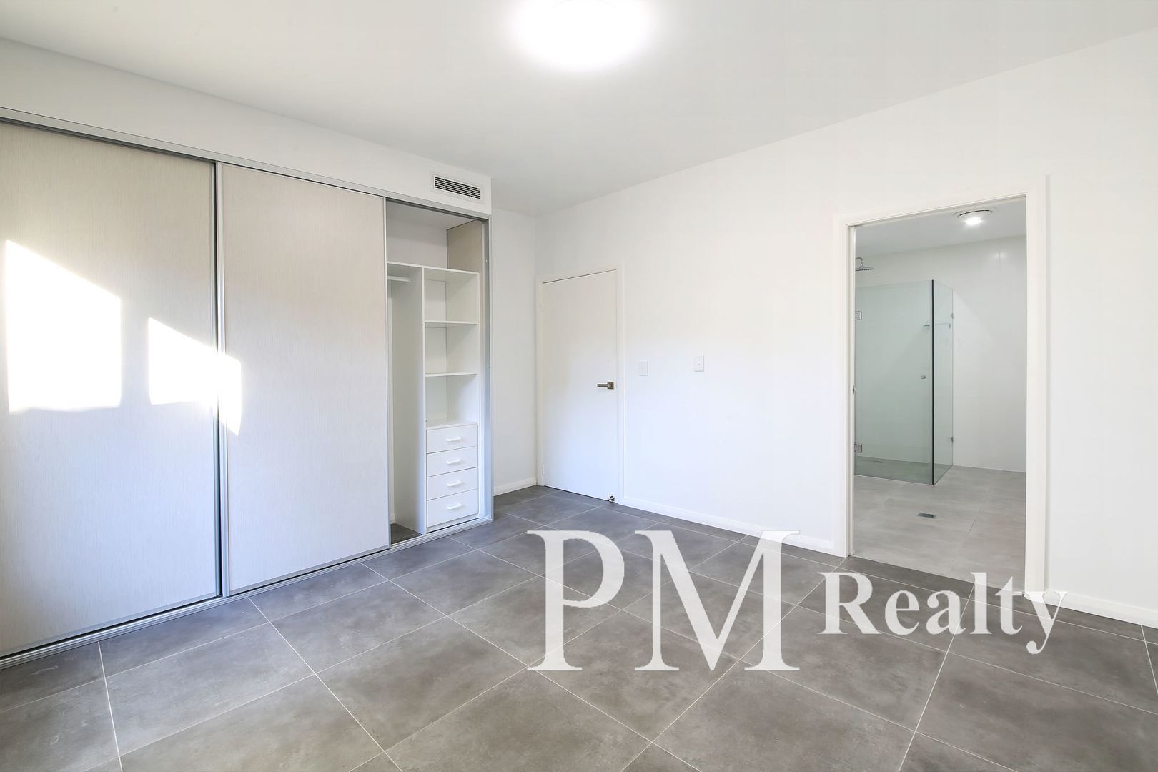 3/9 Glencoe St, Sutherland NSW 2232, Image 2