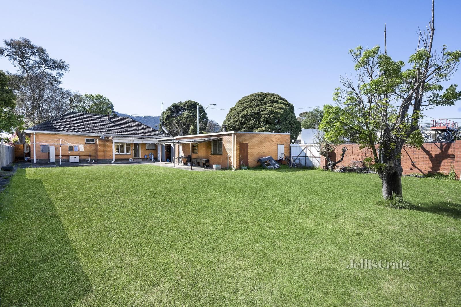 166 Liverpool Road, Kilsyth VIC 3137, Image 2