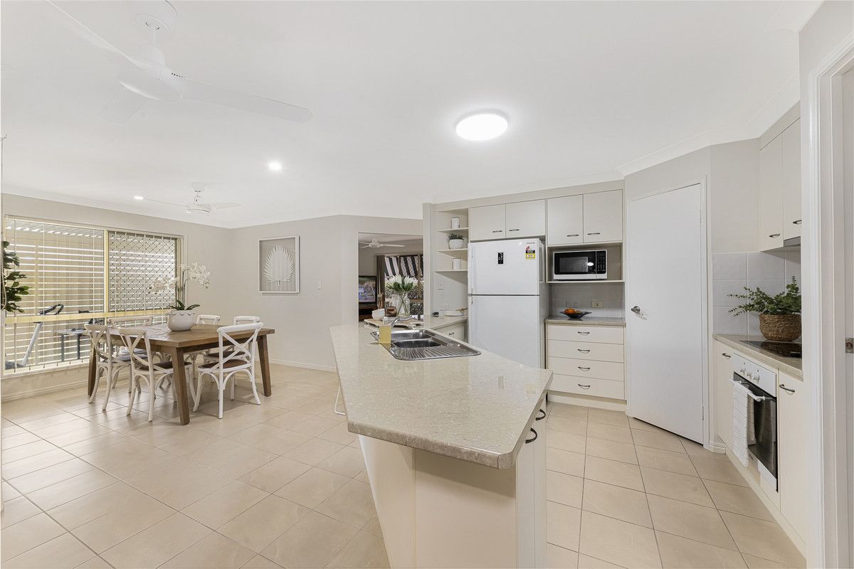 2 Halloran Street, Thabeban QLD 4670, Image 2