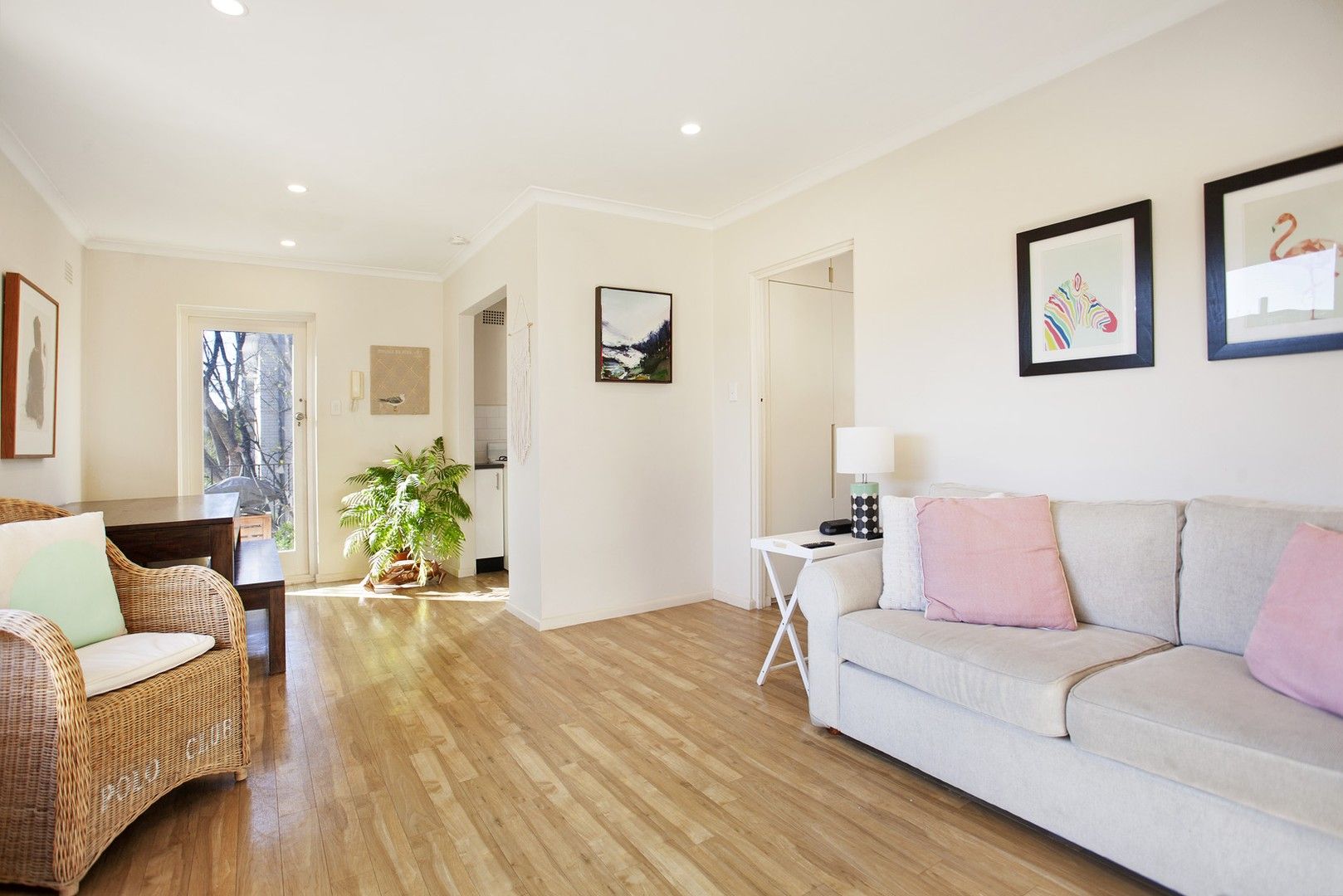 1 bedrooms Apartment / Unit / Flat in 9/18 The Avenue ROSE BAY NSW, 2029