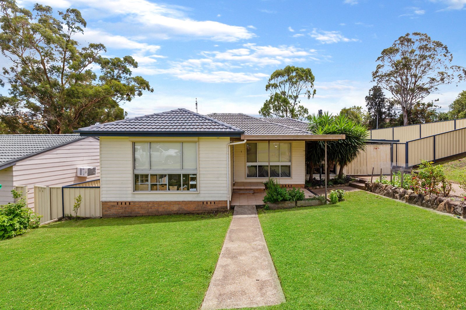 1 Hague Street, Rutherford NSW 2320