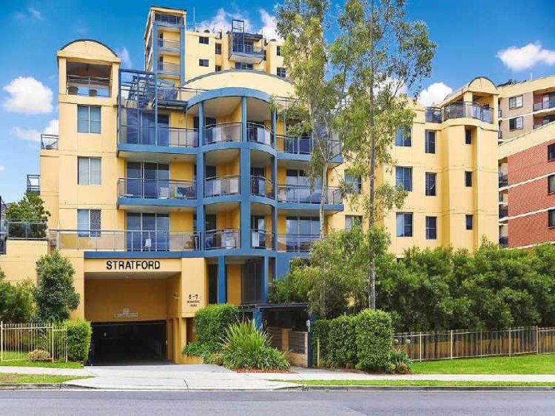 2 bedrooms Apartment / Unit / Flat in 53/5-7 Beresford Road STRATHFIELD NSW, 2135
