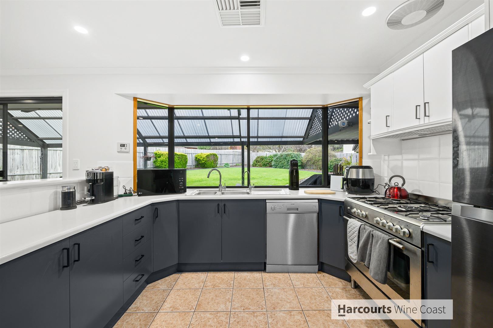 2 Shah Court, Flagstaff Hill SA 5159, Image 2