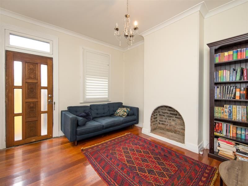 172 Darby Street, Cooks Hill NSW 2300, Image 2