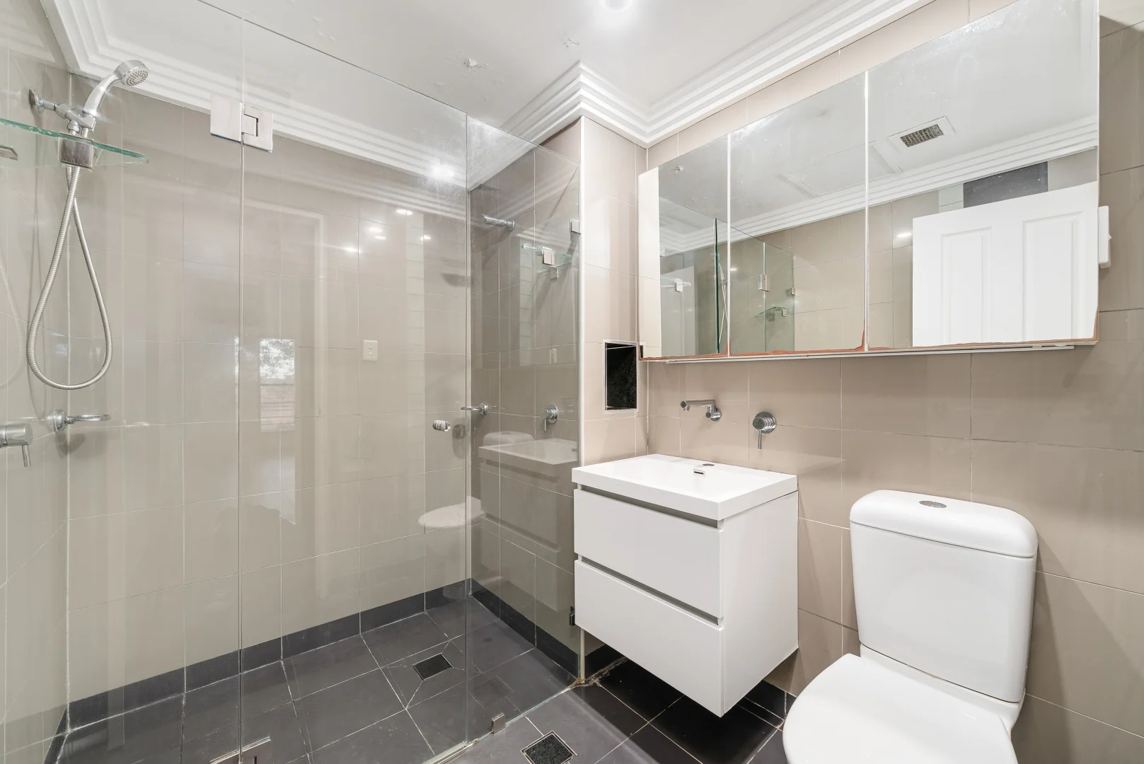 Additional image 5 of 2/70 Wilson Street, Newtown NSW 2042