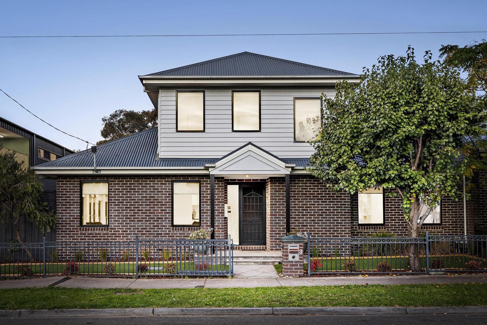 3 bedrooms Townhouse in 3 Tate Street IVANHOE VIC, 3079