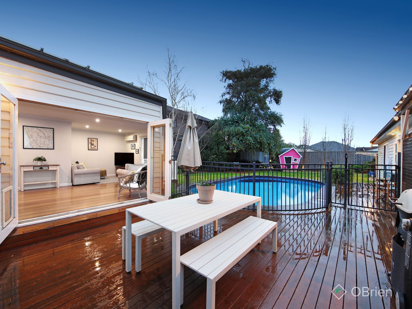 10 Acacia Avenue, Oakleigh South VIC 3167, Image 2