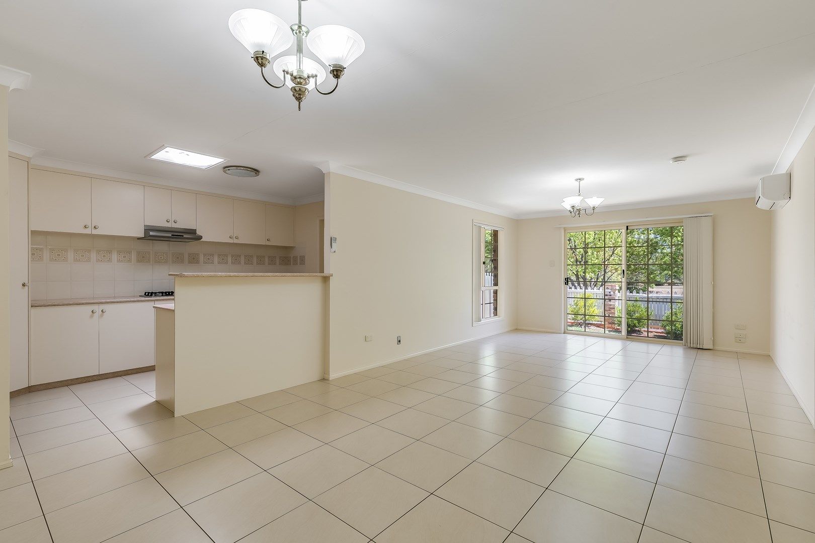 11/228 Mackenzie Street, Rangeville QLD 4350, Image 2