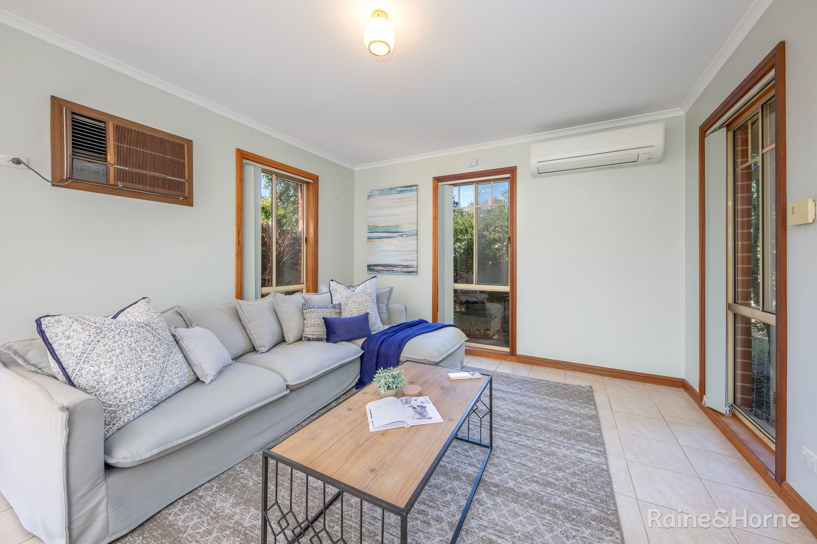 6 Koriella Drive, Sunbury VIC 3429, Image 2