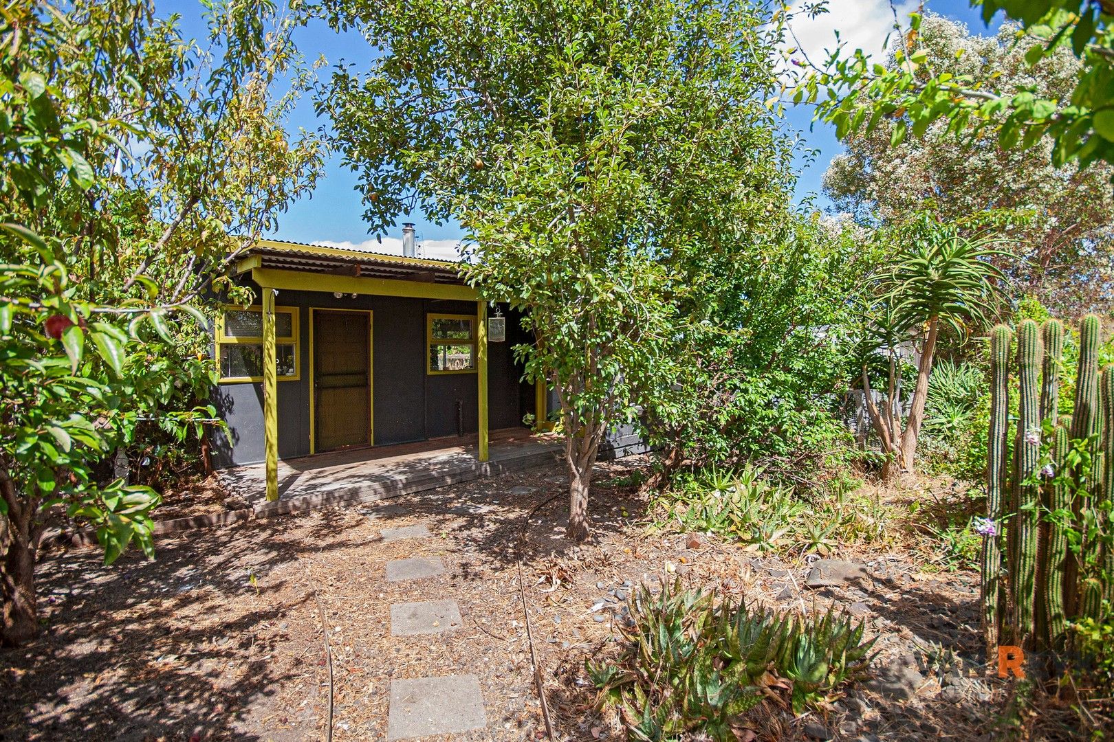 Unit 2/505 Great Alpine Rd, Sarsfield VIC 3875 | Domain