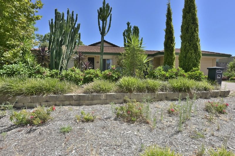 29 Lewis Jones Crss, Stratton WA 6056 House For Rent 580 Domain