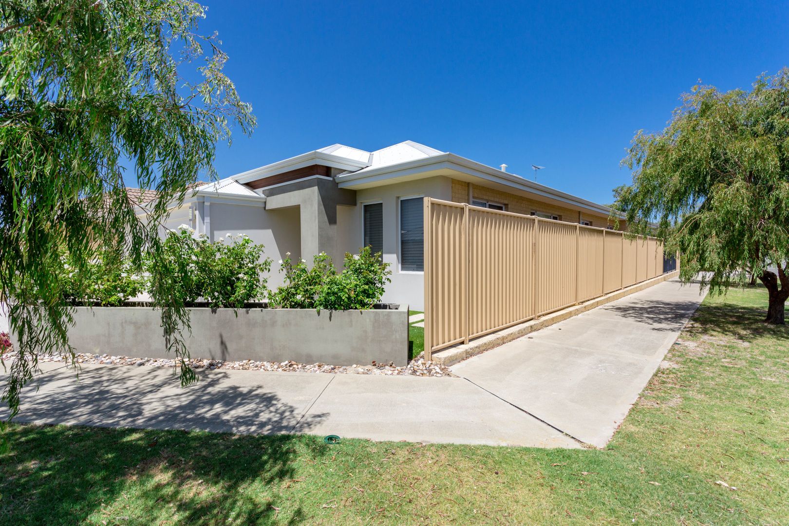 1 Binomial Way, Piara Waters WA 6112, Image 2