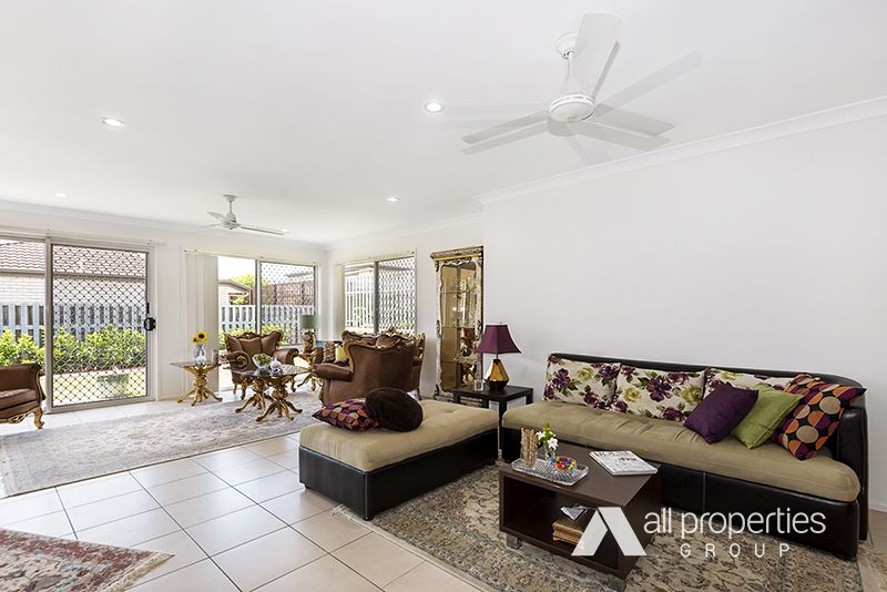 12 Budawang Street, Parkinson QLD 4115, Image 2