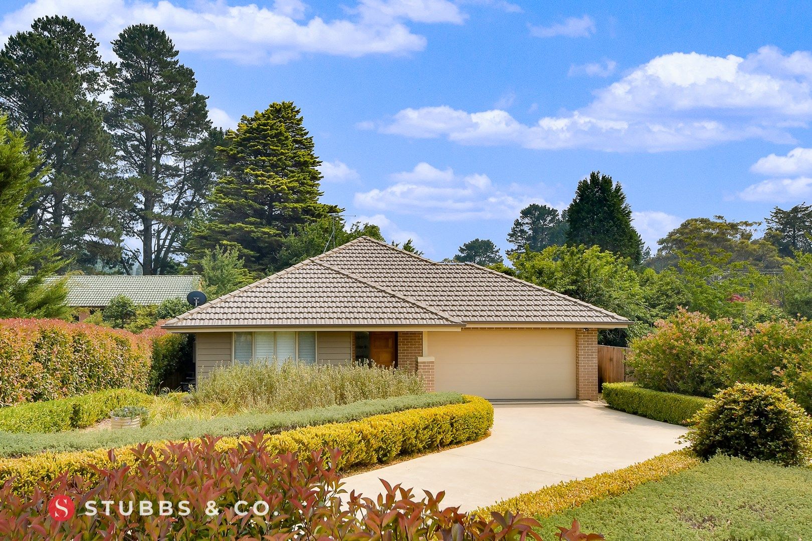 24 Railway Parade, Wentworth Falls NSW 2782, Image 0