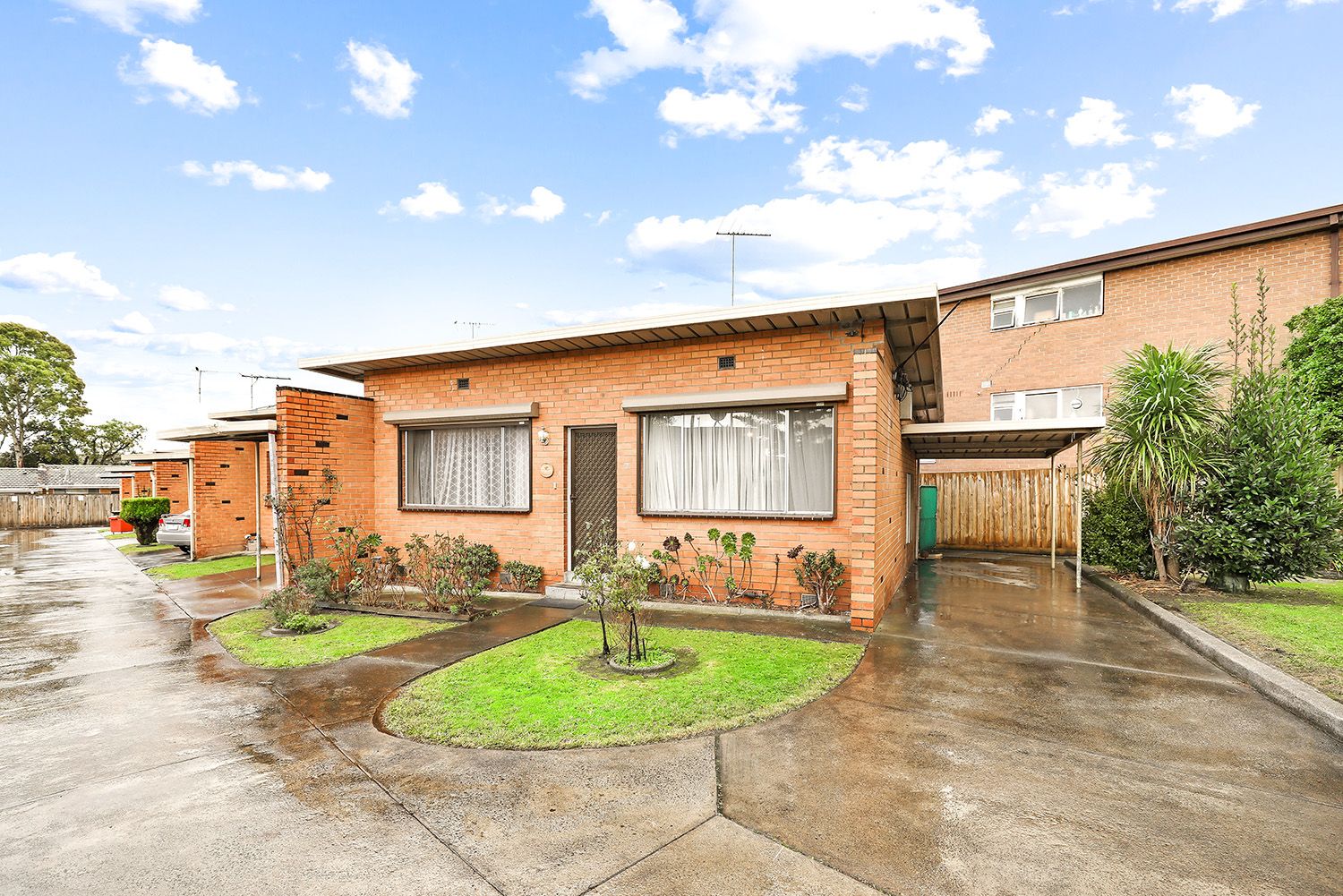 2 bedrooms House in 6/1 Stud Road DANDENONG VIC, 3175