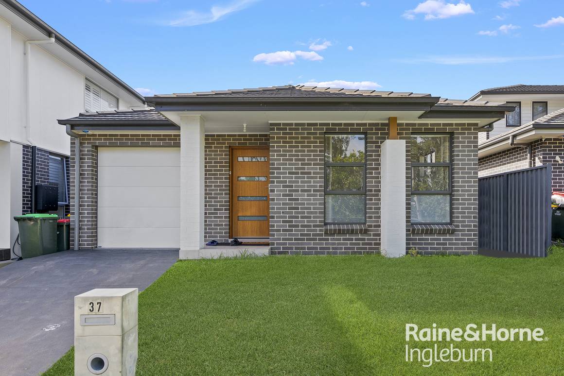 Picture of 37 Wollahan Avenue, DENHAM COURT NSW 2565