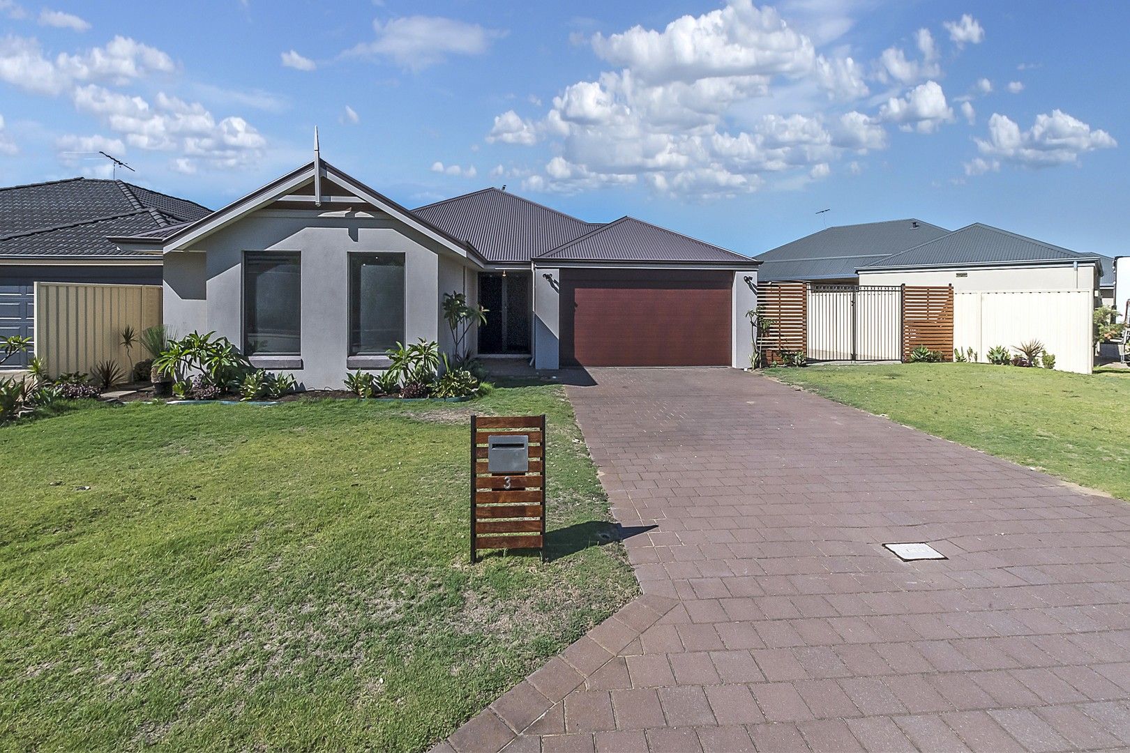 3 bedrooms House in 3 Battrass Loop BALDIVIS WA, 6171