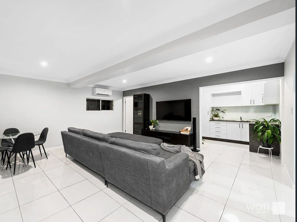 2 bedrooms Townhouse in 20B Wangarah Street BRACKEN RIDGE QLD, 4017