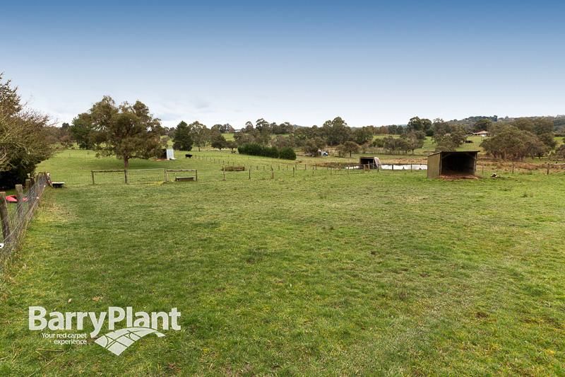 11 Coopers Road, MACCLESFIELD VIC 3782, Image 0
