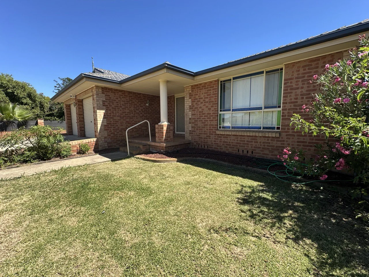 2 McMillian Place, Forbes NSW 2871