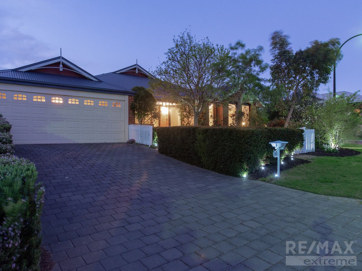 15 Salishan Street, Clarkson WA 6030, Image 2