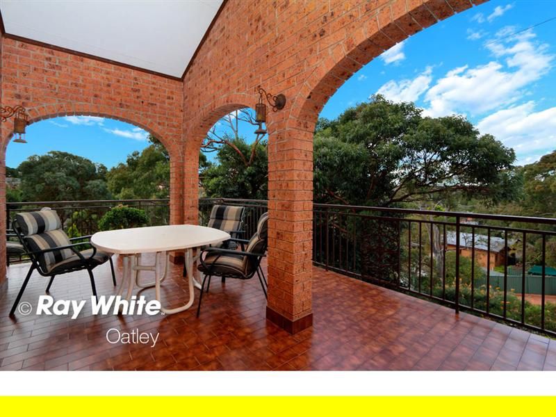 2 Opal Place, PADSTOW HEIGHTS NSW 2211, Image 2