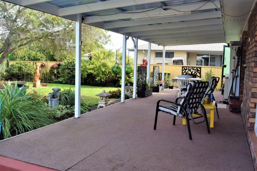 9 Hansen St, Burnett Heads QLD 4670, Image 2