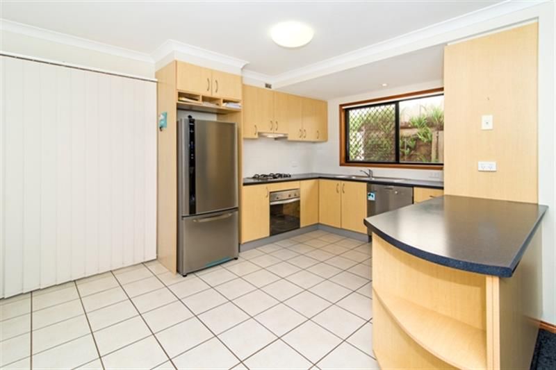 4/2 Garde St, Centenary Heights QLD 4350, Image 1