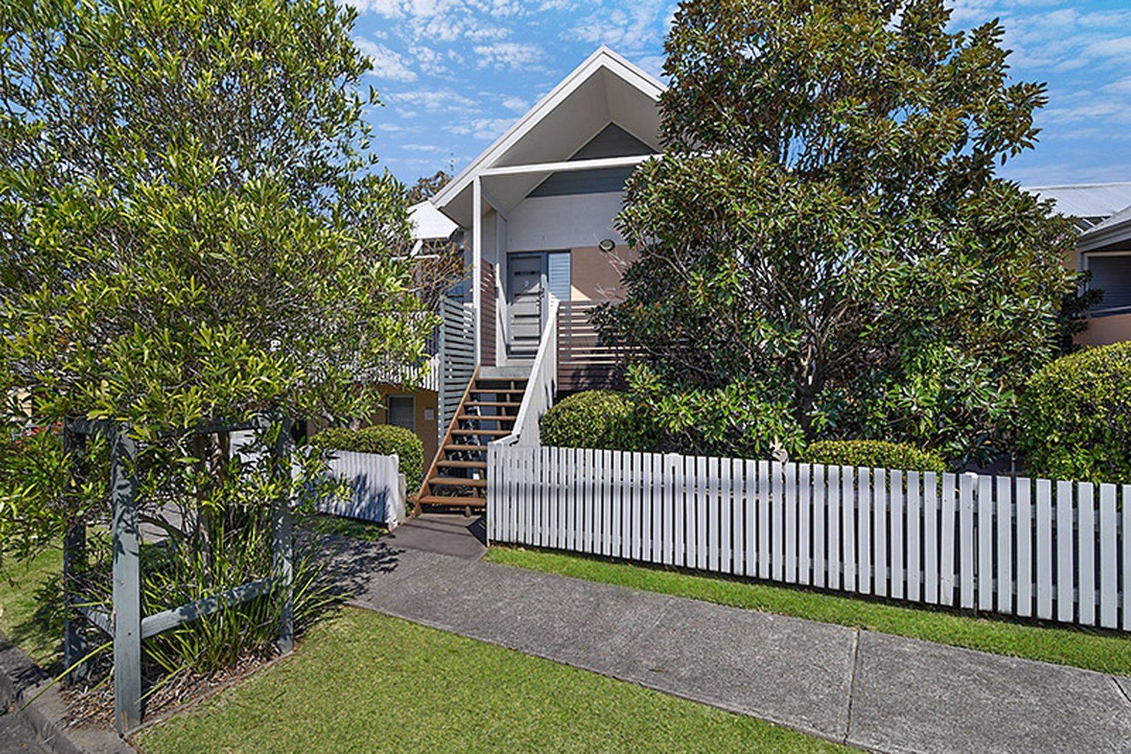 2/2 Gardner Street, Dudley NSW 2290, Image 0