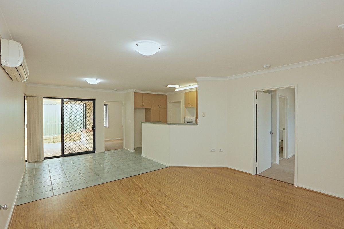 4/2 Camberwell Road, Balga WA 6061, Image 1