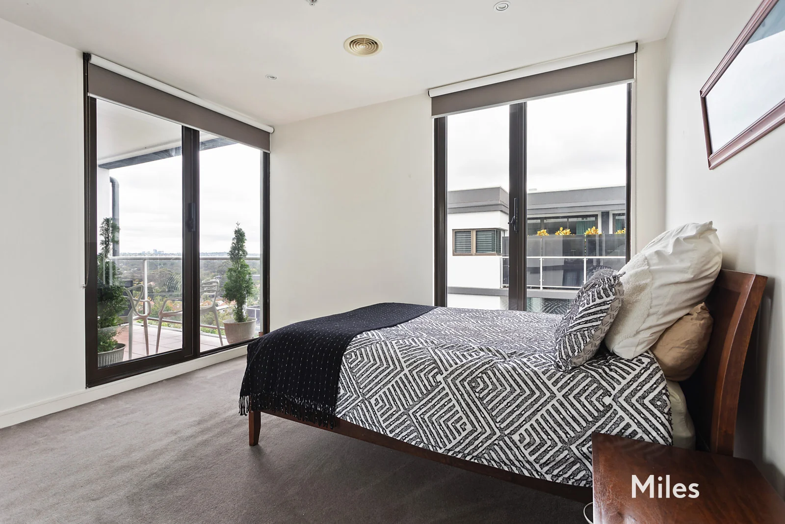 Additional image 7 of 405/3 Kiernan Avenue, Ivanhoe VIC 3079