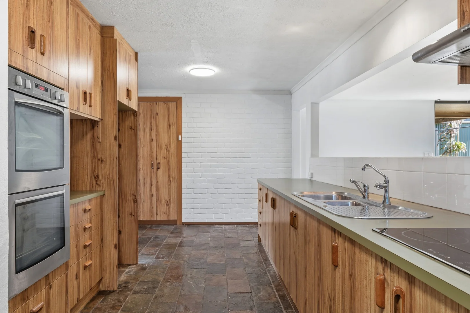 Additional image 6 of 17 Taunton Pde, Christies Beach SA 5165