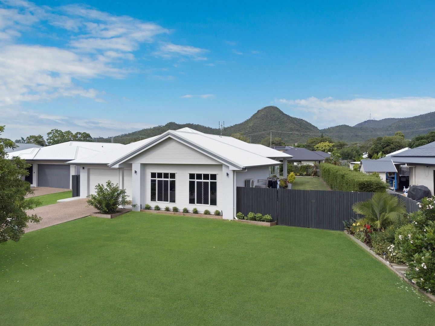 2 Pamela Court, Rasmussen QLD 4815, Image 0