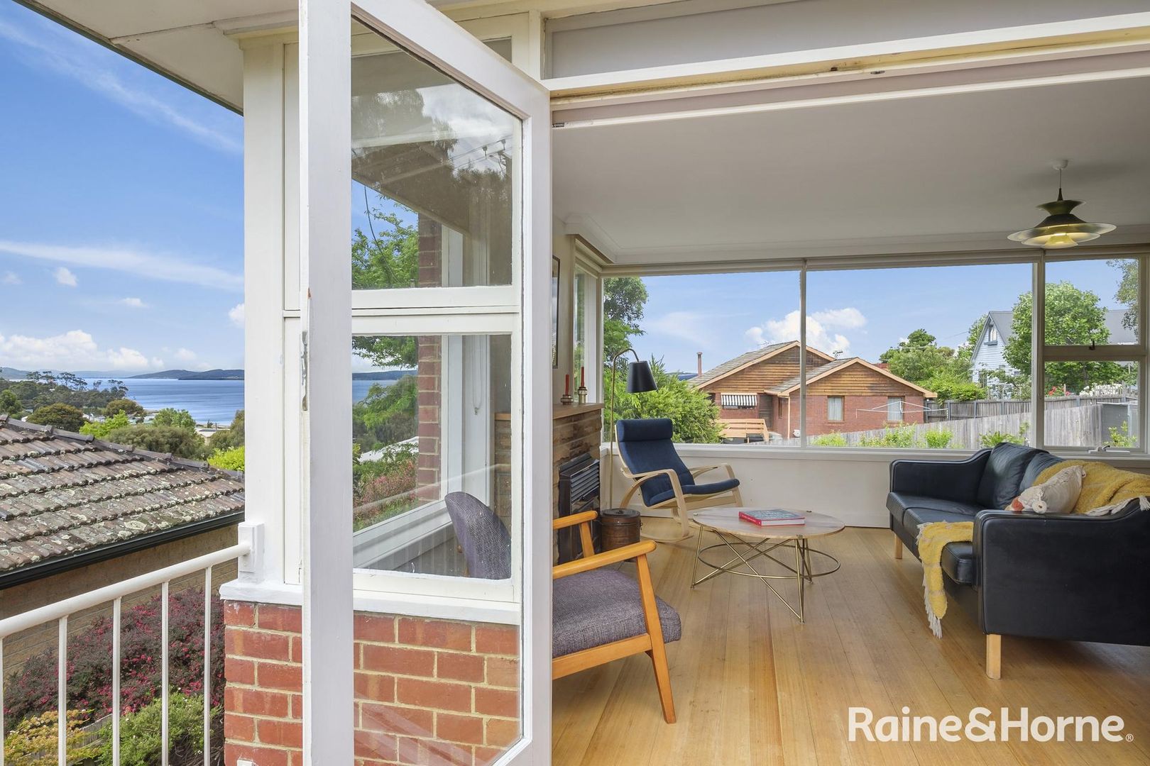 214 Roslyn Avenue, Blackmans Bay TAS 7052, Image 1