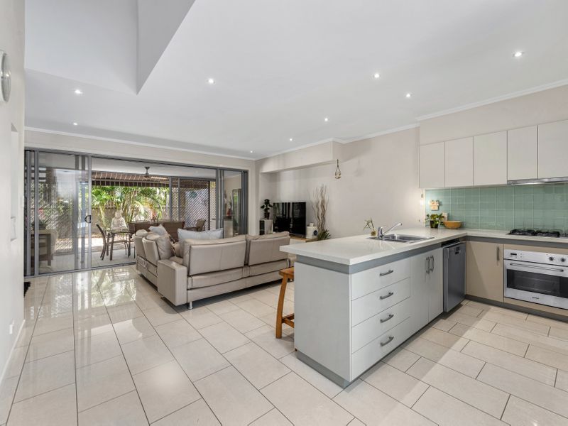 823 Burrai Street Morningside Qld 4170 Townhouse For