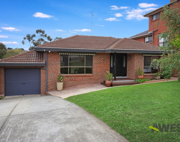 13 Mallinson Court, Airport West VIC 3042