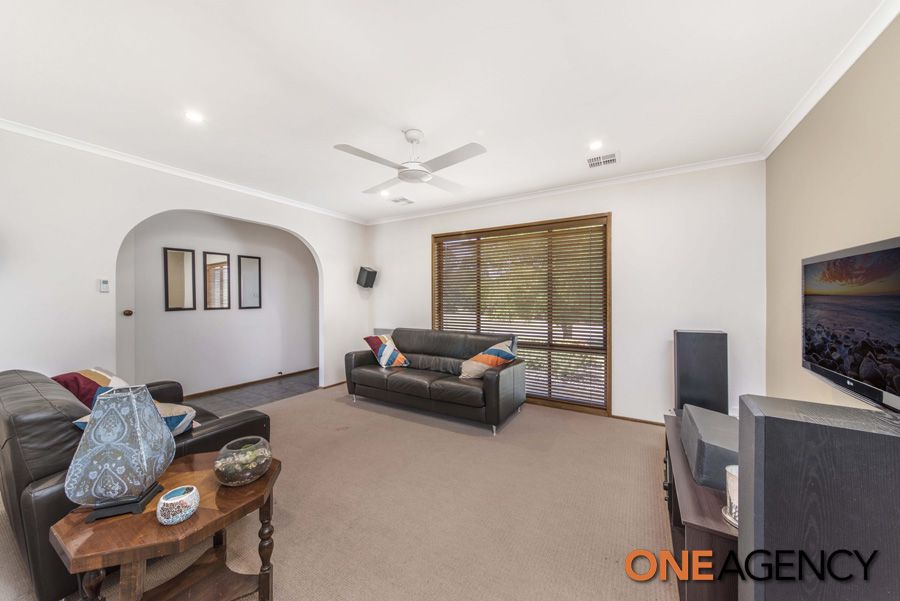 8/97 Clift Crescent, Chisholm ACT 2905, Image 2