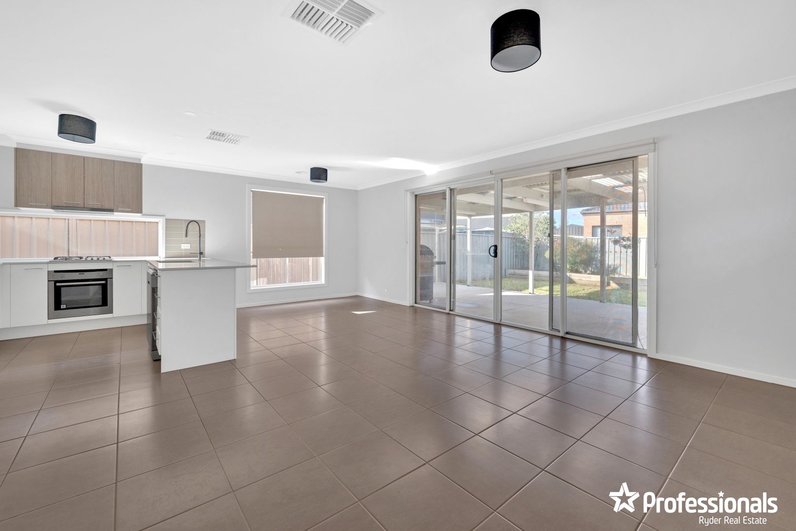 20 Parkleigh Drive, Kurunjang VIC 3337, Image 1