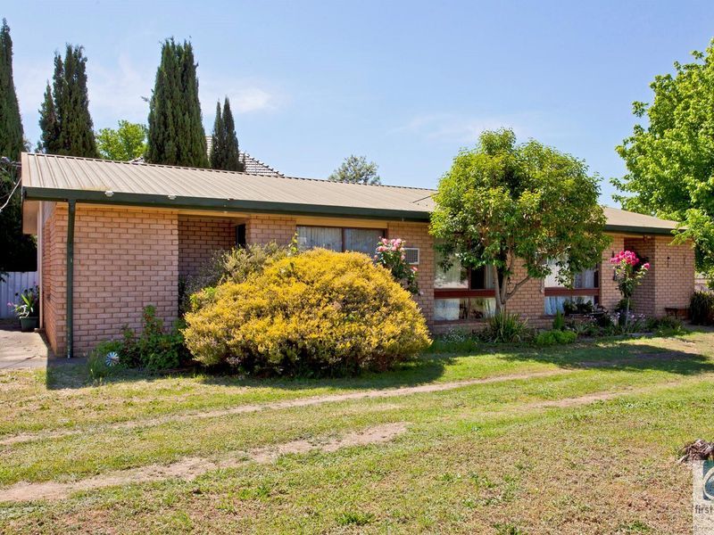 113-115 Bank Street, Howlong NSW 2643, Image 1