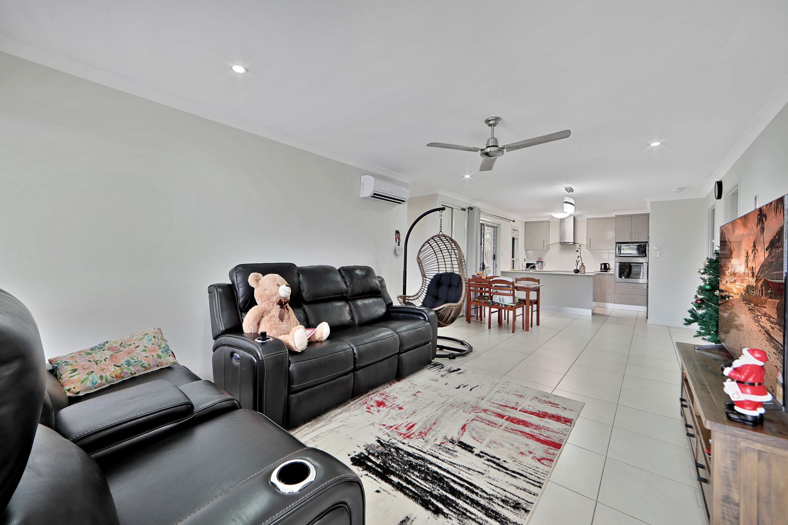 1-4/102 Burnett Street, Bundaberg South QLD 4670, Image 2