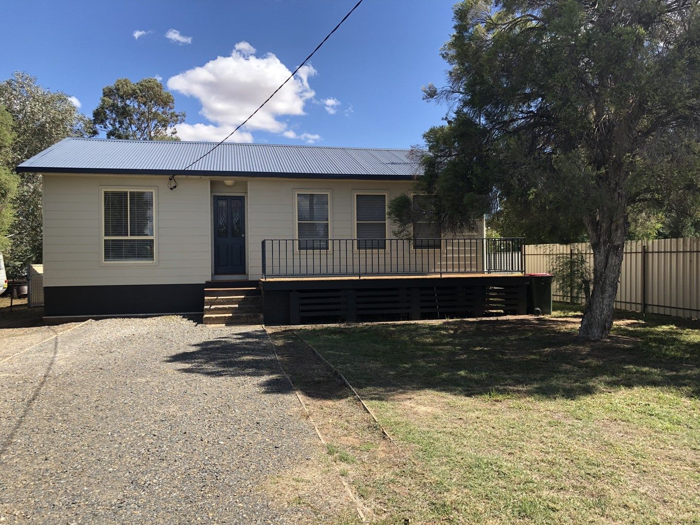 3 bedrooms House in 14 Farnell Street FORBES NSW, 2871