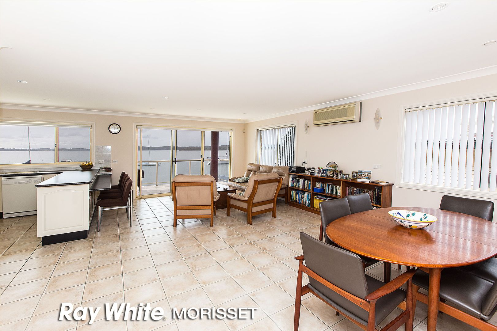 39 Sunshine Parade, SUNSHINE NSW 2264, Image 2