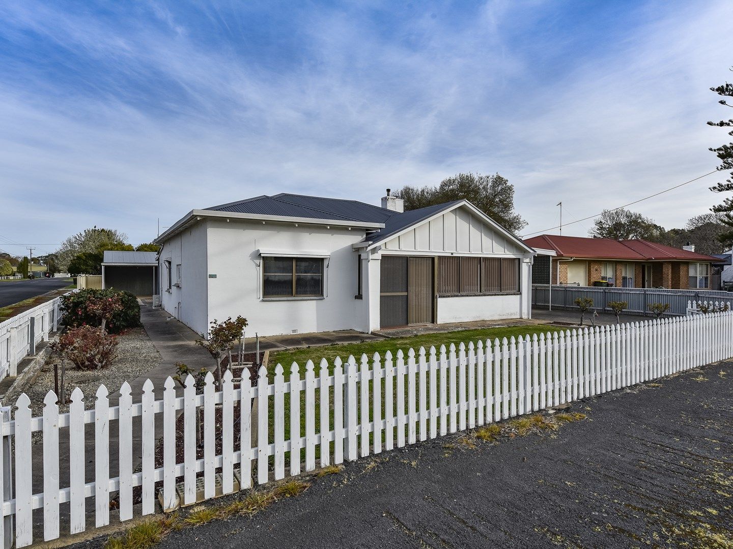 32 Riddoch St, Penola SA 5277, Image 0