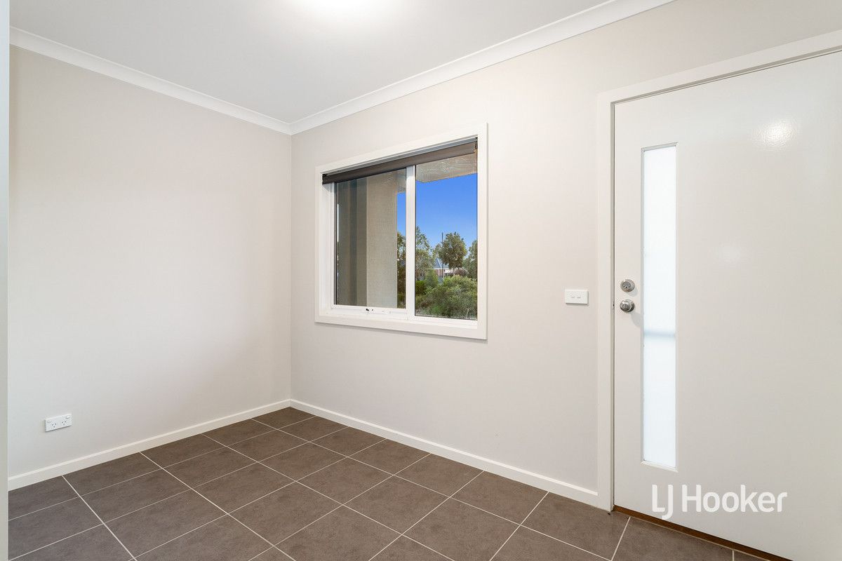 33 Chanticleer Drive, Mernda VIC 3754, Image 1