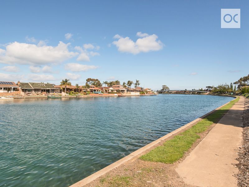 4/9 Hansen Court, West Lakes Shore SA 5020, Image 1