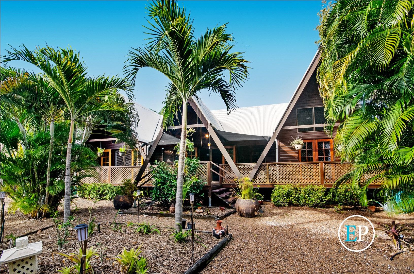 17 Jamaica Cres, Bushland Beach QLD 4818, Image 0