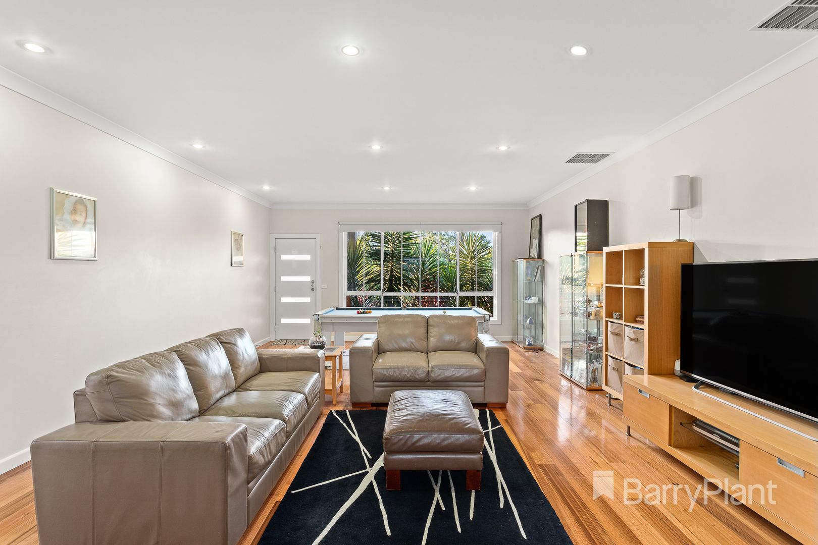 25 Hedge End Road, Mitcham VIC 3132, Image 1